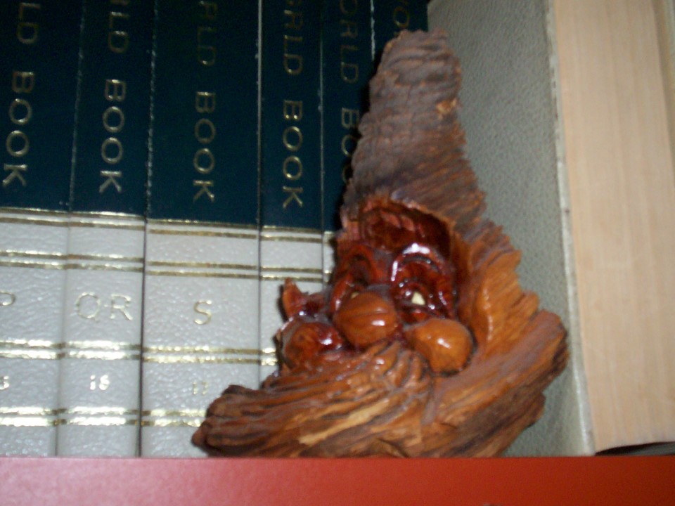 I'd genuinely like an answer as to what this ornament is supposed to be. My first guess was that it was a fungus or something from SCP...