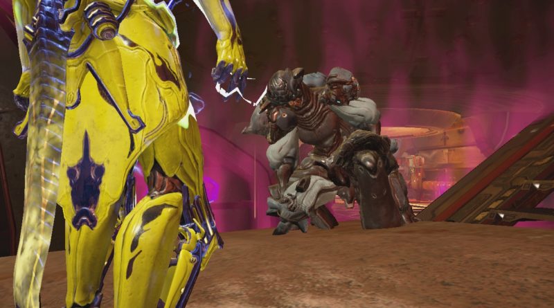 Volt Prime about to stab a Kuva Lich with his Parazon